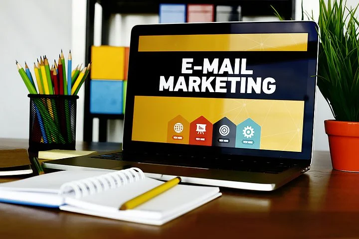 email marketing 5937010 480